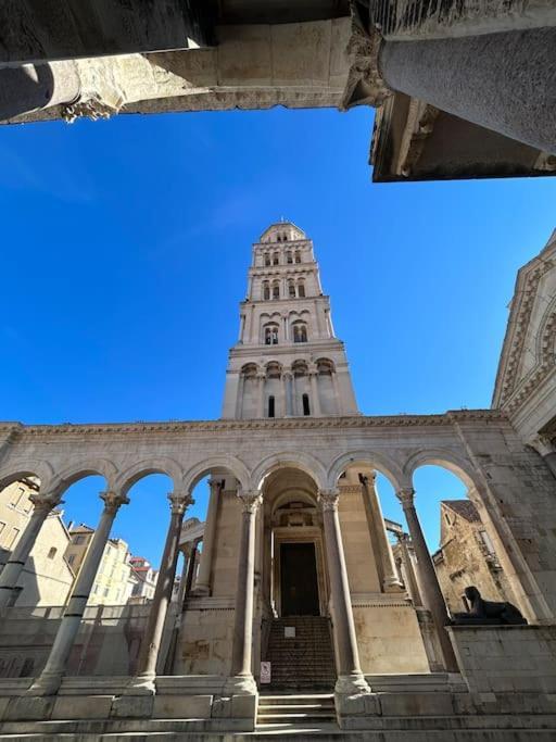 Largo Apartment In The Heart Of Diocletian Palace Split Buitenkant foto